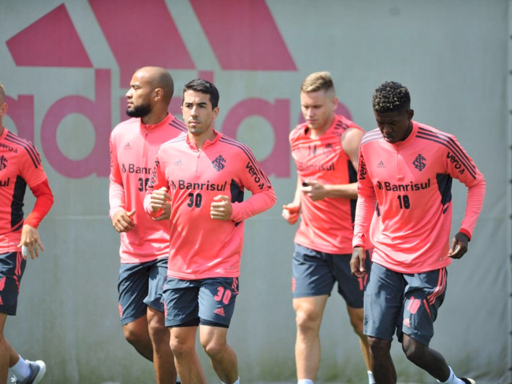 Colorado retorna aos treinos após vencer o Santos