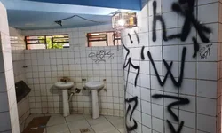 Perseguição termina com tiroteio e veículo com criança alvejado