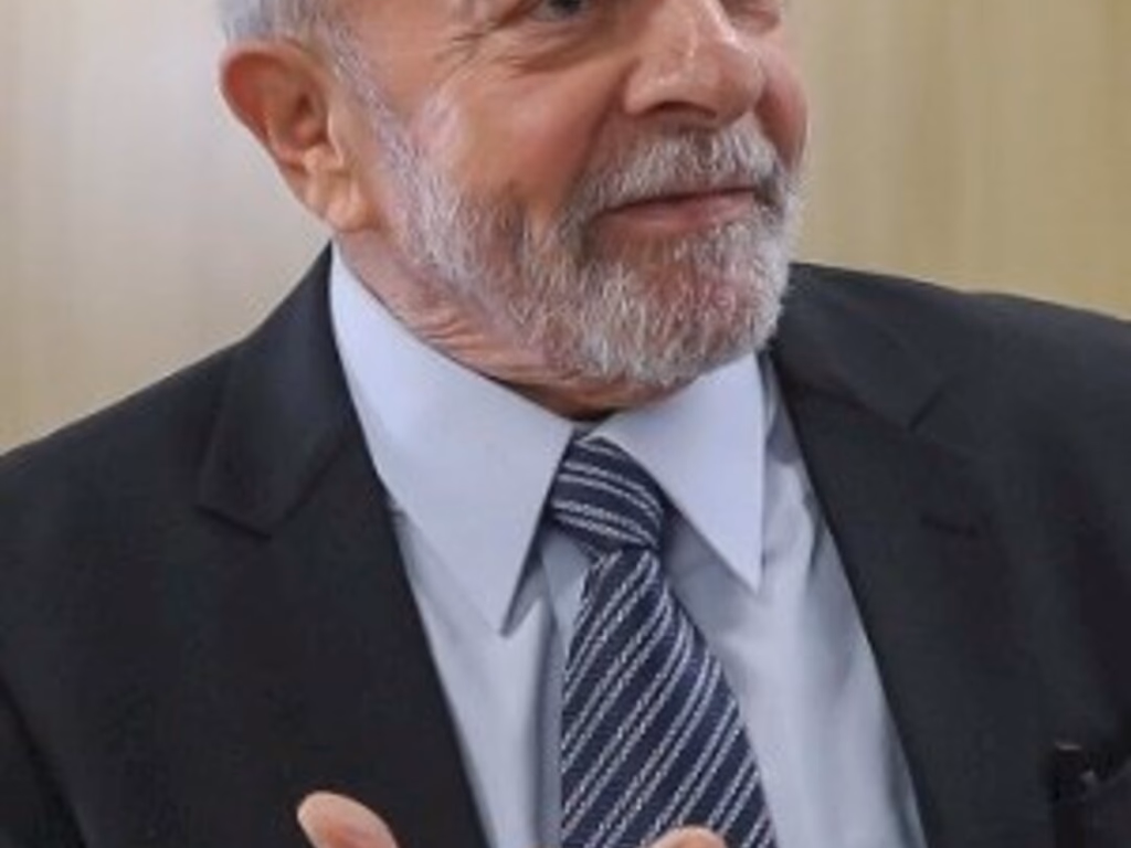 Lula passa à frente na disputa presidencial