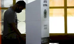 Janela para deputados trocarem de partido abriu nesta quinta-feira