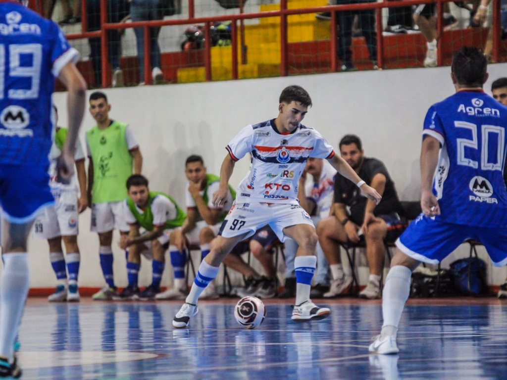 Uruguaianense é 100% na primeira fase da Taça Farroupilha