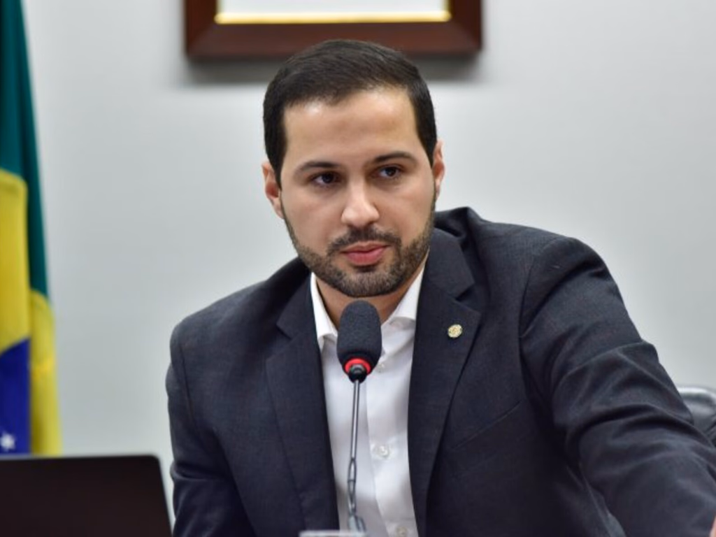 Crimes praticados no meio digital poderão ter aumento de pena