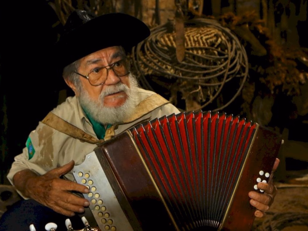 Morre Telmo de Lima Freitas