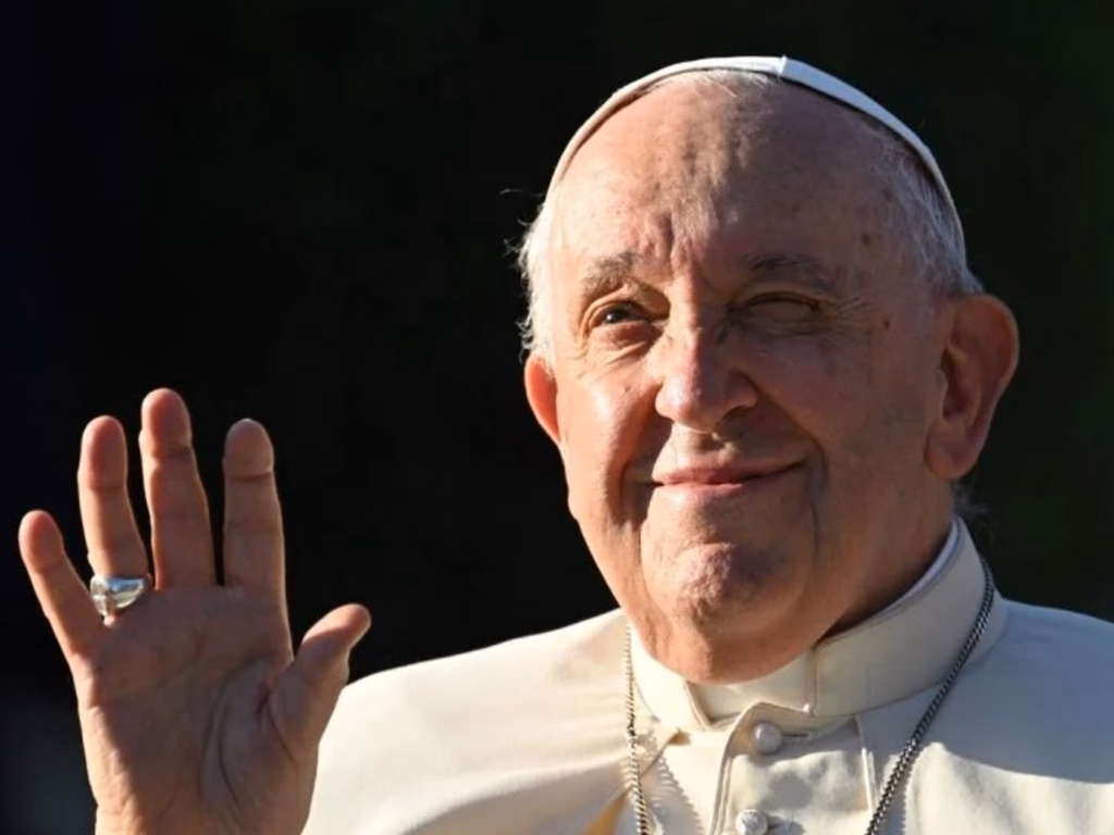 Começa a despedida ao papa Francisco