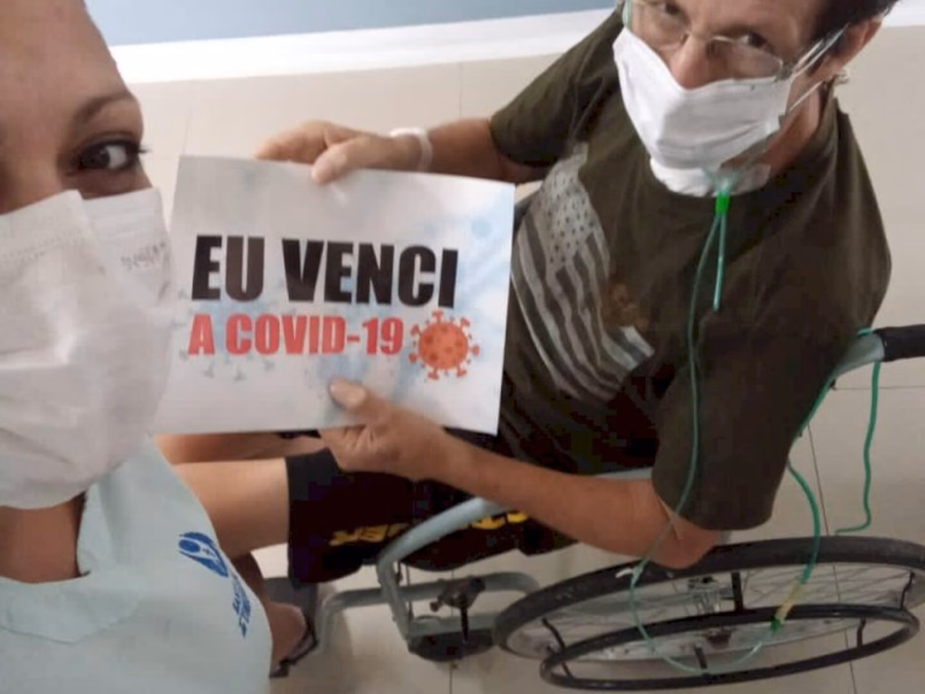 Quatro pacientes receberam alta neste sábado