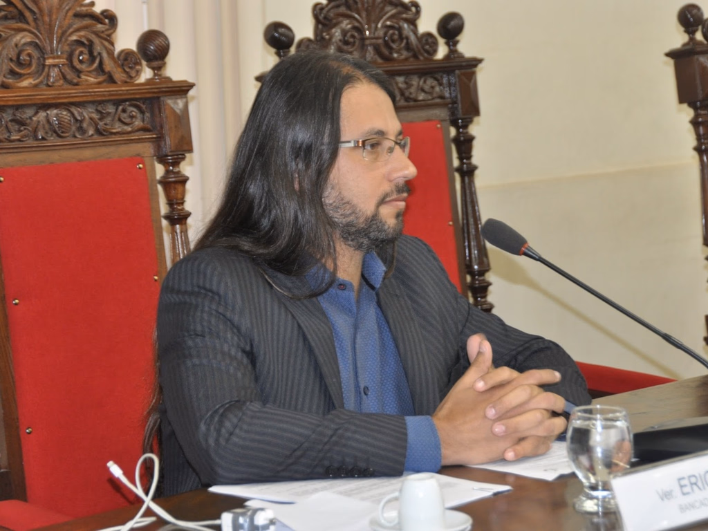 Processo licitatório para transporte público é questionado