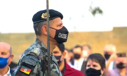 Aprovado projeto que proíbe armas de fogo a agressor de mulher