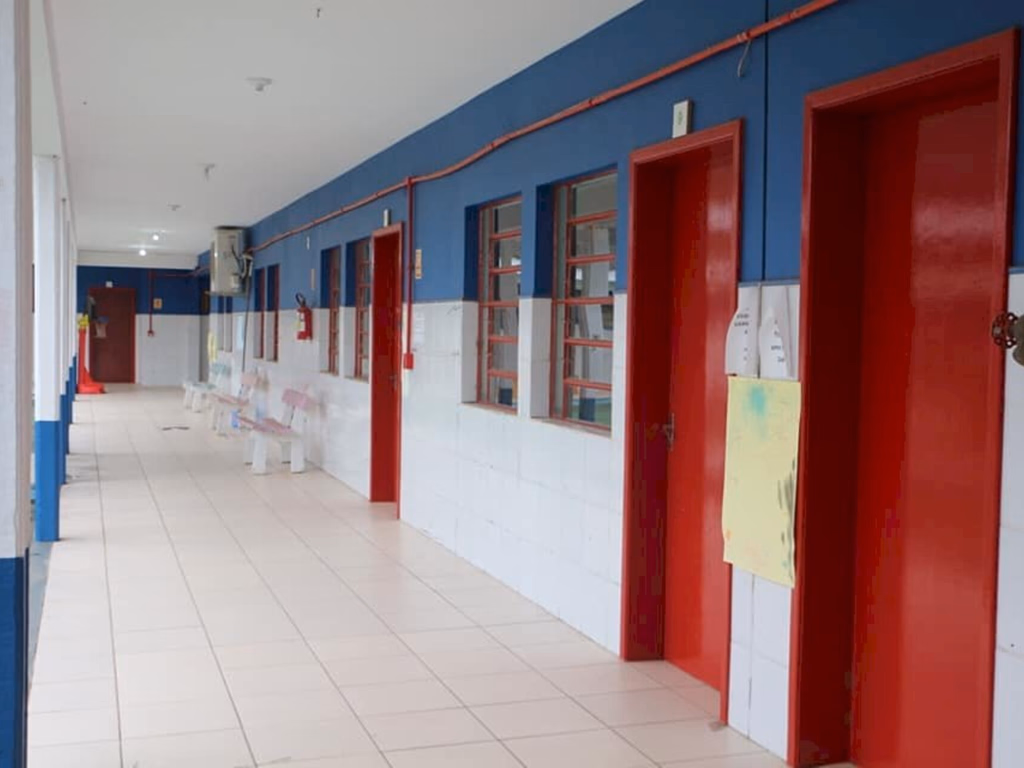 Escolas Vasco Prado e Rui Barbosa recebem nova pintura