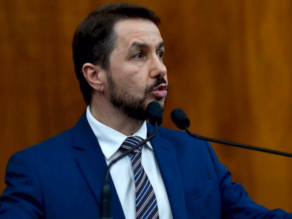 Lei irá regular transições de governo no Estado