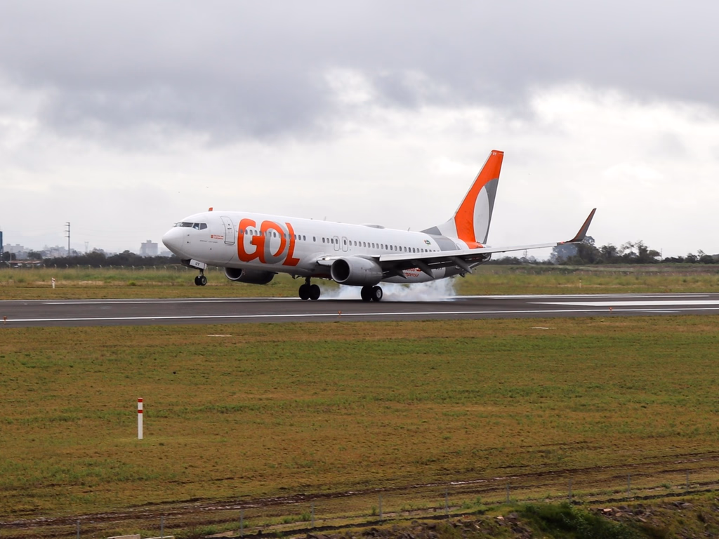 Estado discute aumento de voos no Estado