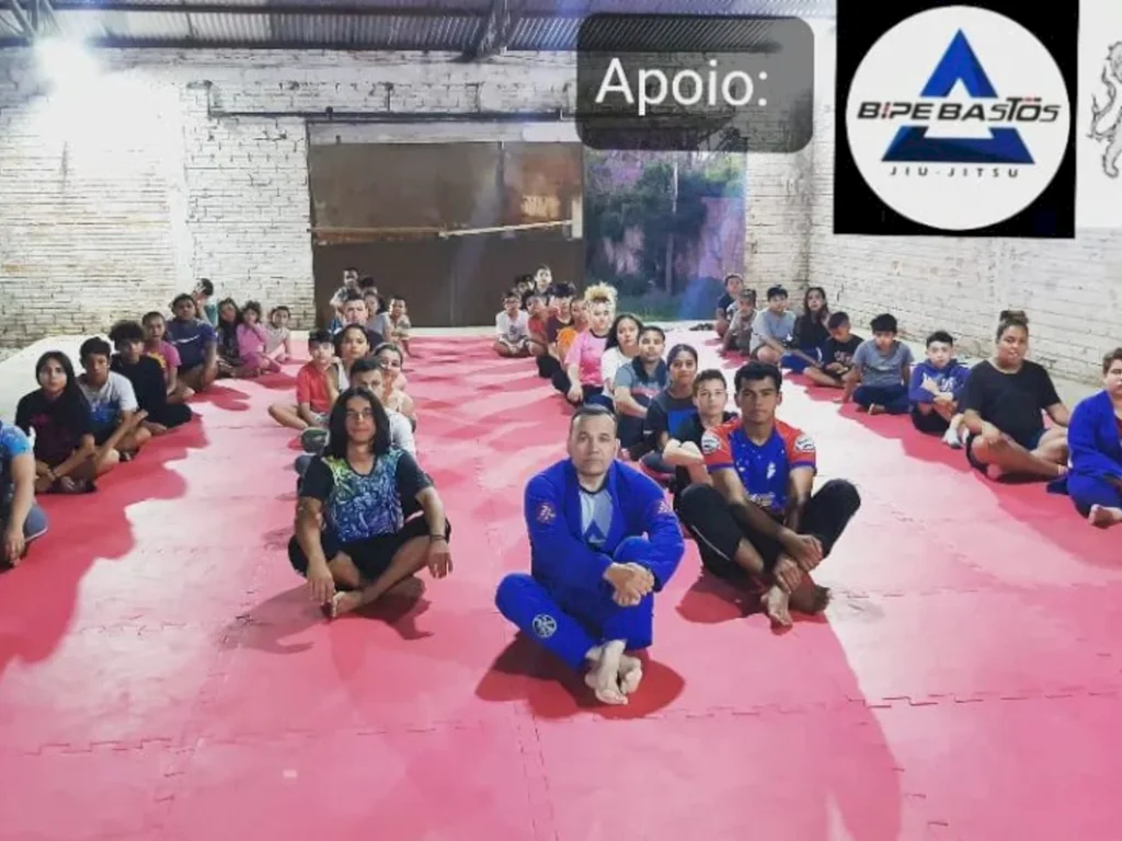 Academia de Jiu Jtsu desenvolve projetos sociais no município