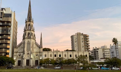 DEMAGOGIA, GRAÇAS À DESGRAÇA