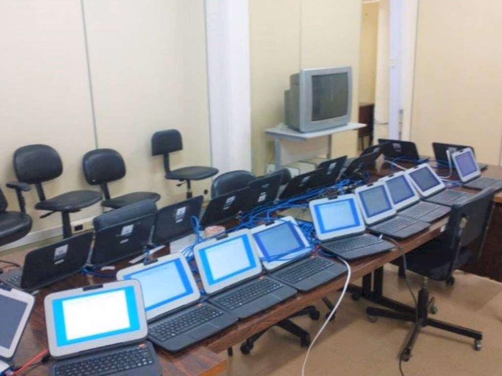 Seduc recupera netbooks para uso em aulas remotas