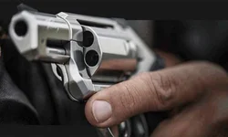 Filho é esfaqueado pelo pai durante discussão