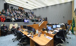 Rosa Weber se despede do STF e Barroso assume presidência