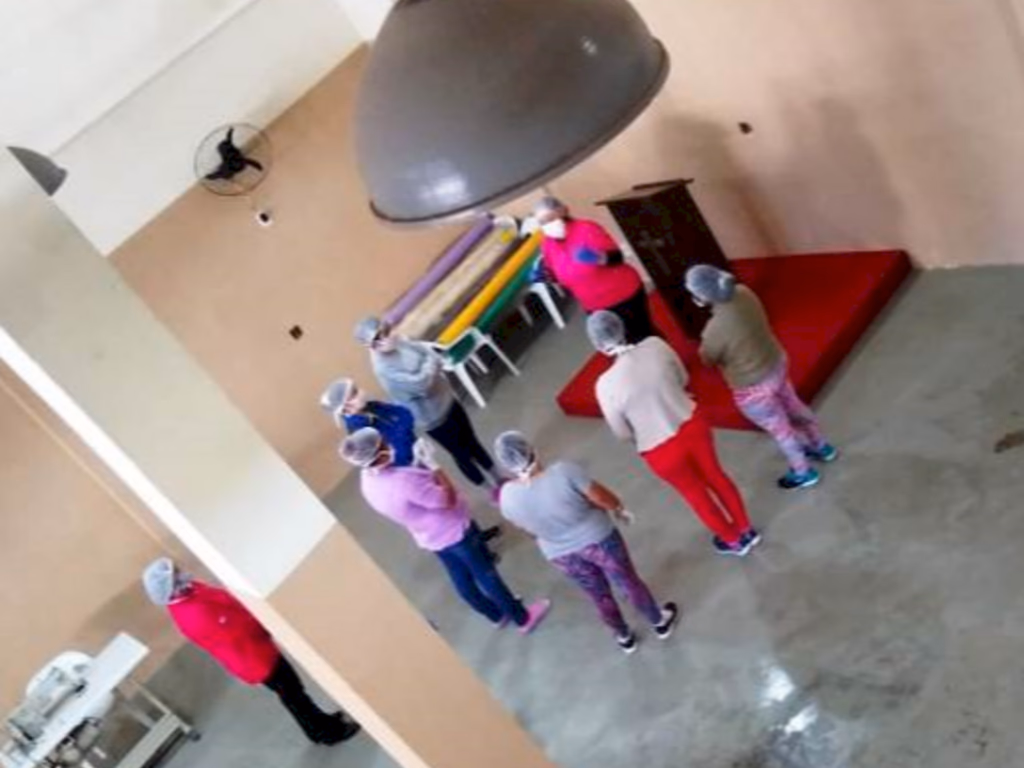 Apenadas da Modulada iniciam produção de máscaras