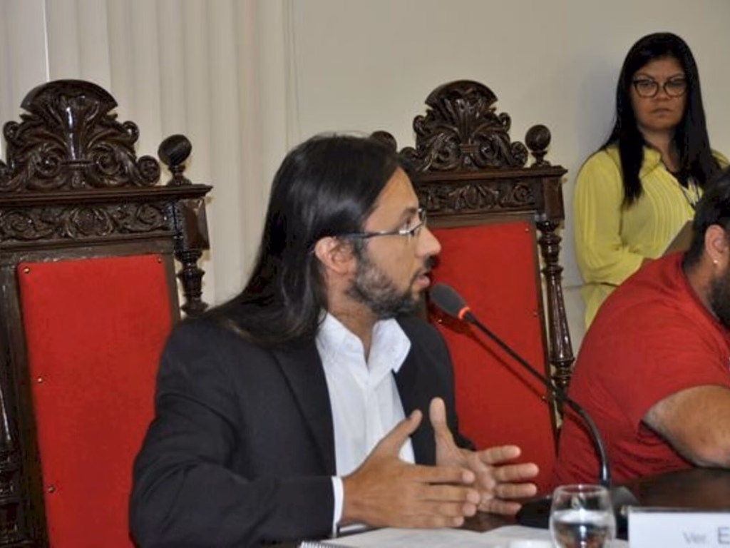 ‘No Tempo Certo’ não é votado por falta de quórum