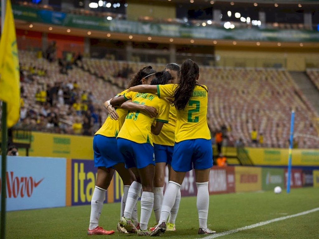 Em busca de rivais fortes, seleção feminina opta por disputar Torneio da França