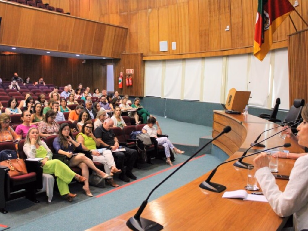 Ano letivo de 2023 é tema de reunião