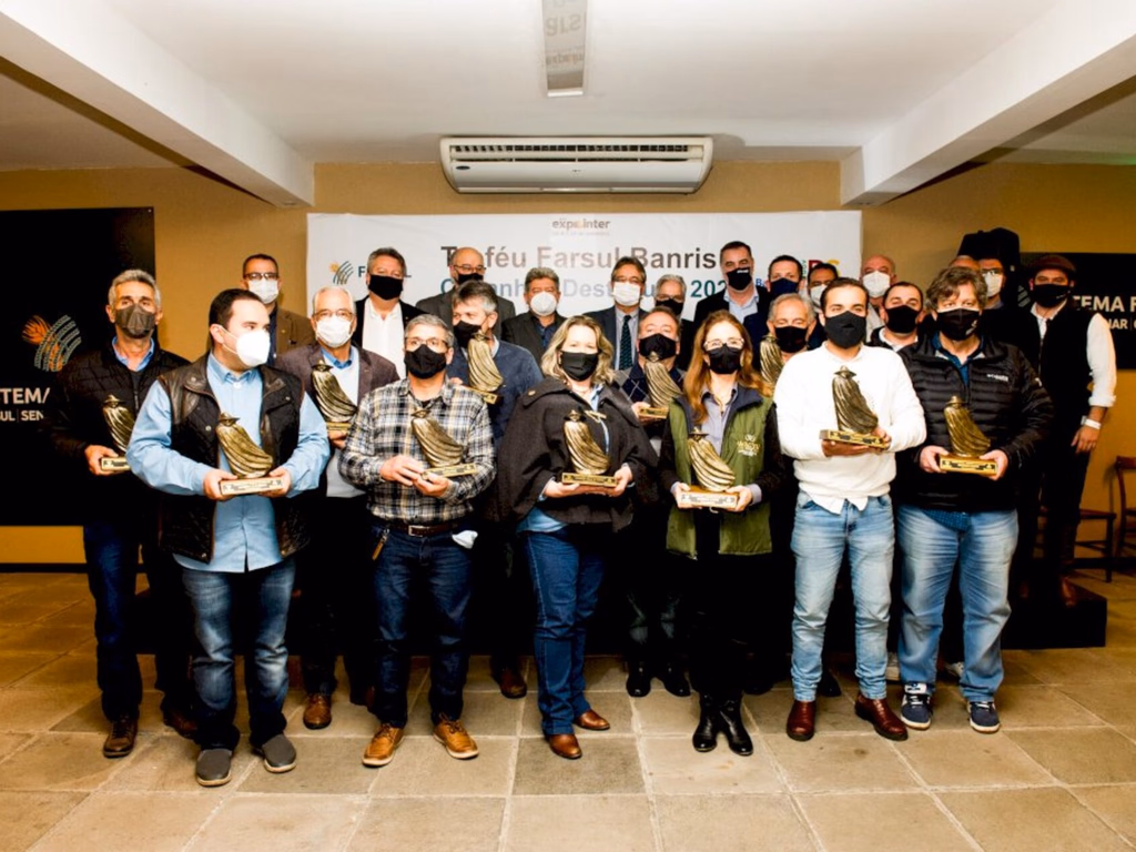 Expositores que se destacaram recebem Troféu Farsul Banrisul