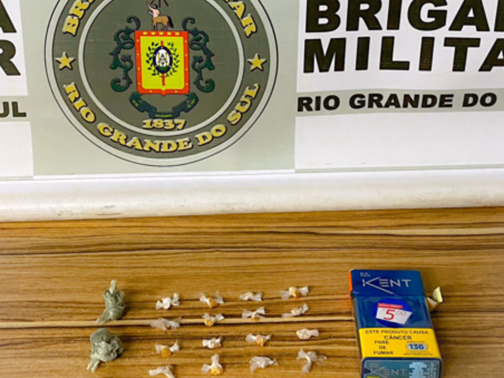 Traficante é preso com maconha e crack na Cidade Nova