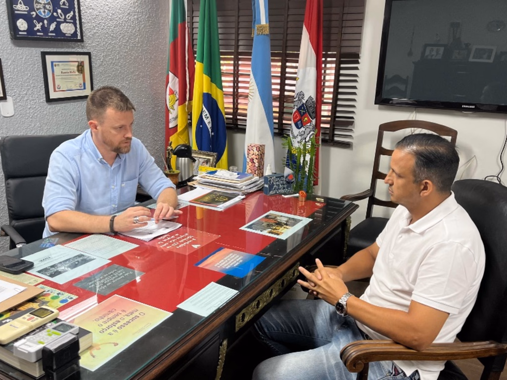 Prefeitura lança escolinha de futsal para jovens com deficiência ou transtorno