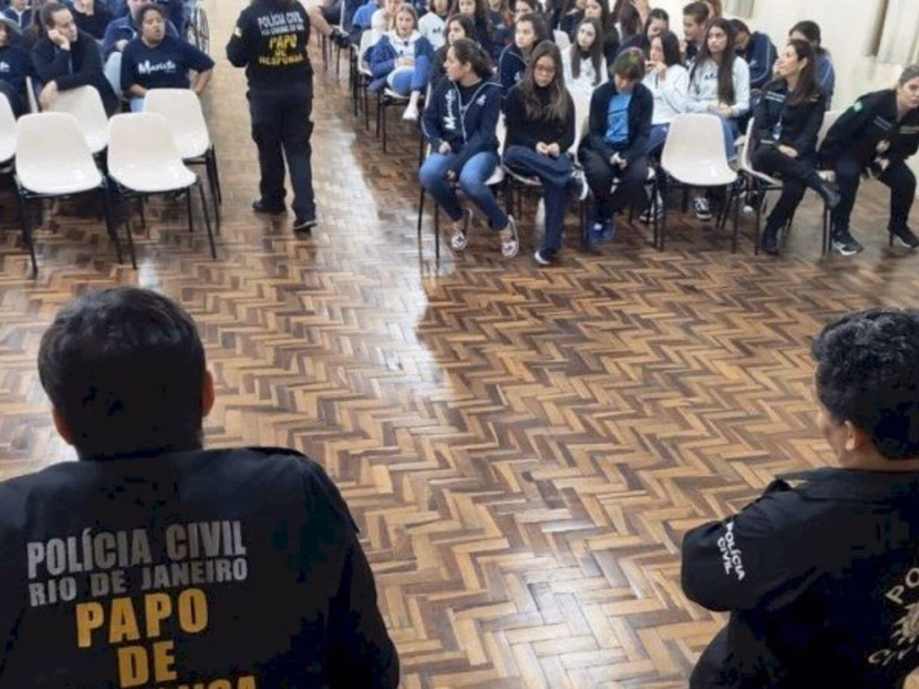 Polícia Civil realiza ações educacionais contra violência escolar