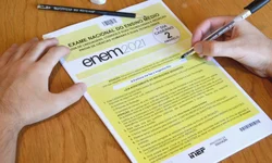 Realizada entrega simbólica de 13,8 mil livros para bibliotecas de escolas