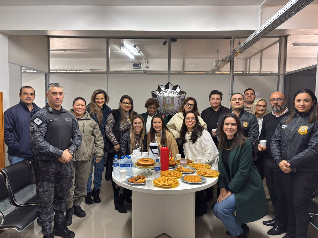 Encontro da Revid na Deam alinha ações de combate à violência doméstica