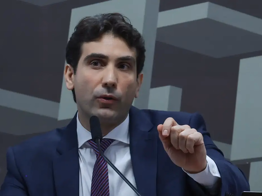 Galípolo assina manifesto internacional pela independência dos BCs