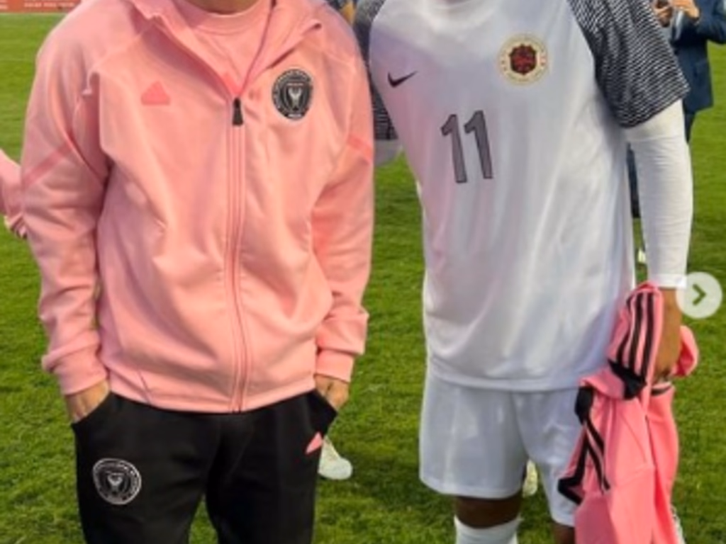 Uruguaianense enfrenta time de Messi e Suárez