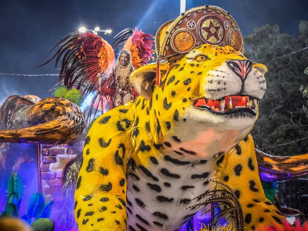 Unidos da Cova da Onça homenageia a cultura Guarani