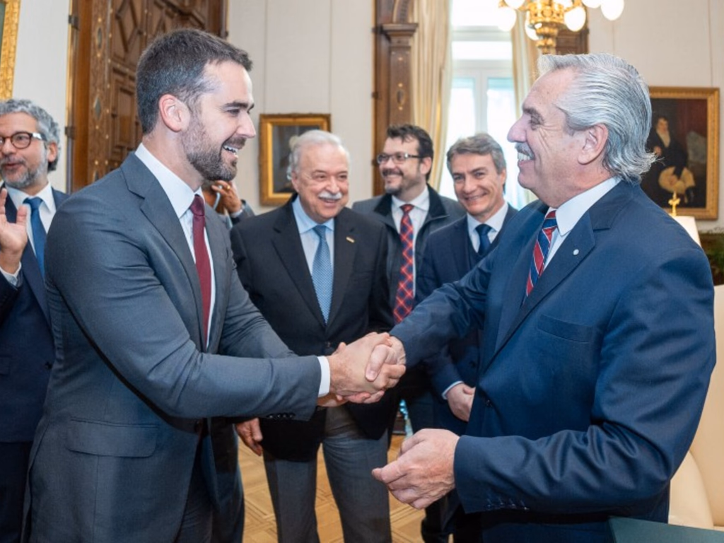 Leite e presidente da Argentina debatem instalação de gasoduto até Uruguaiana