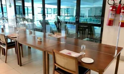 Neymar é expulso após agredir jogador