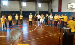 Celemaster carimba vaga na semi com goleada