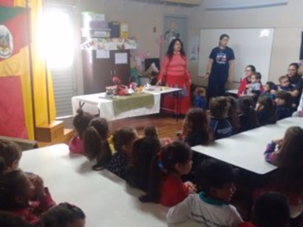 Atividade leva cultura tradicionalista a estudantes da rede municipal