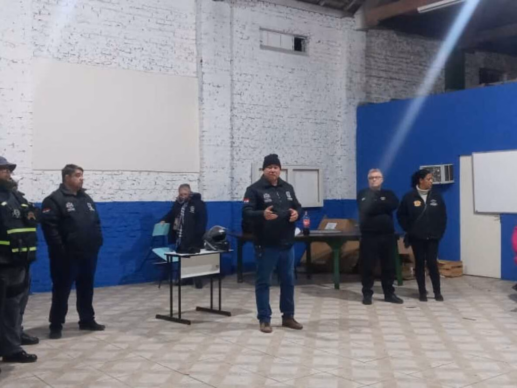 Bares são fechados por vender álcool a menores