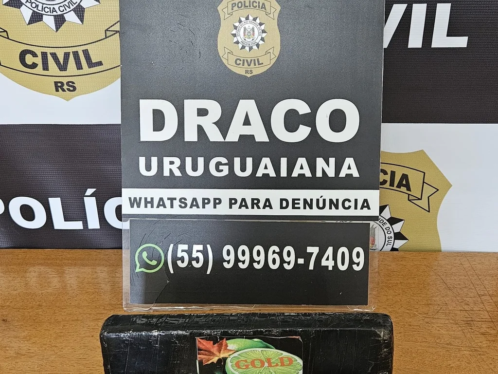 PC prende homem com tijolo de maconha