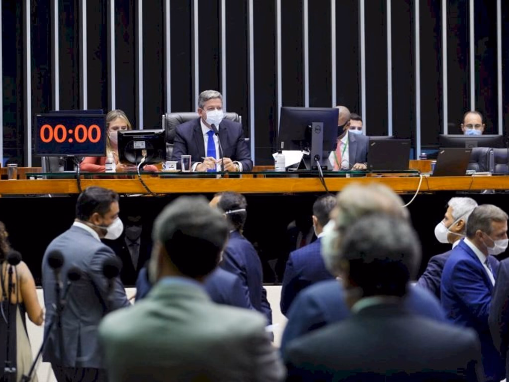 Câmara Federal vota hoje maior pena para maus-tratos de crianças e idosos