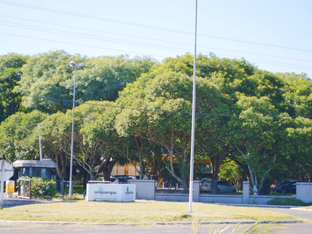 Unipampa faz chamada por notas do Ensino Médio