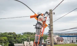 Moradores sofrem com quedas de energia no bairro São Miguel