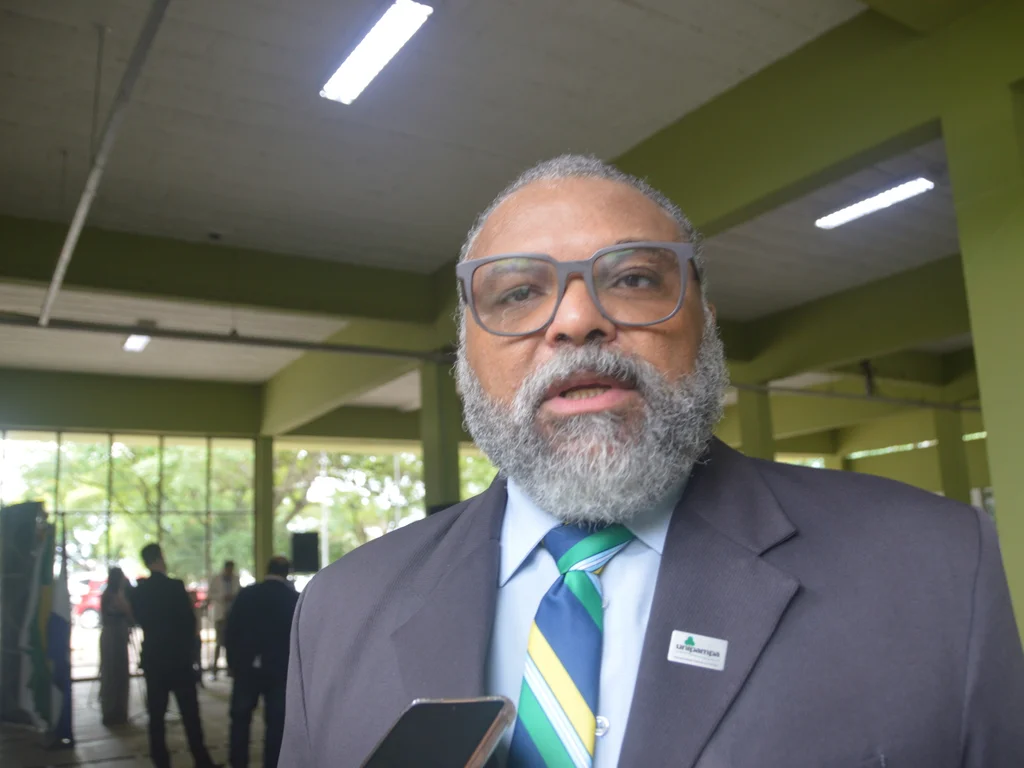 Unipampa busca recursos para recuperar laboratório atingido por incêndio