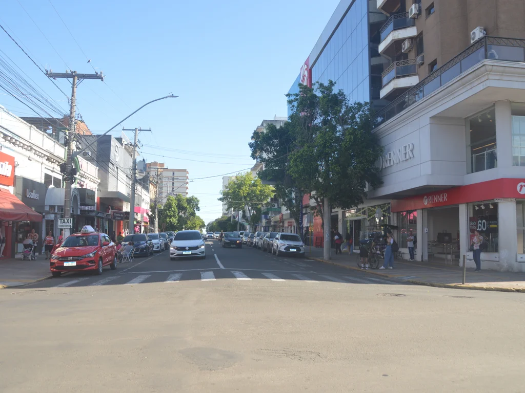 BM reforça policiamento nas áreas comerciais durante período natalino