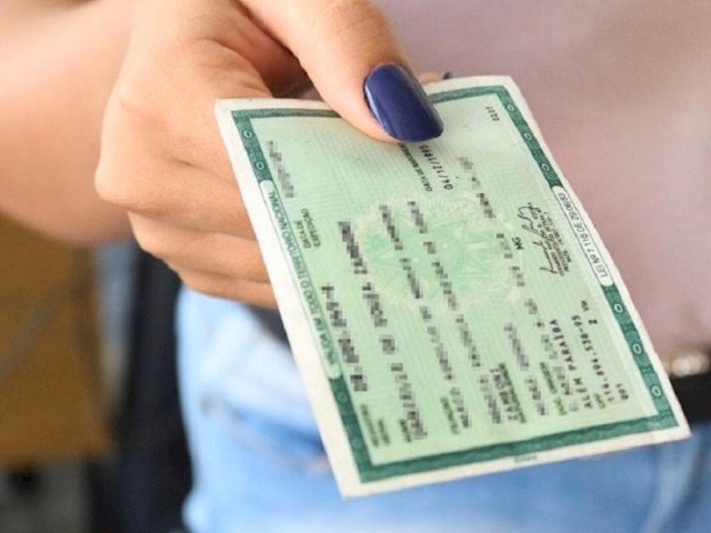 Carteiras de identidade voltam a ser agendadas no site do IGP