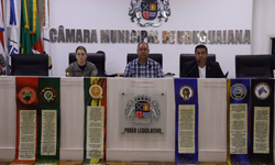 Câmara realiza reunião para entrega de homenagens