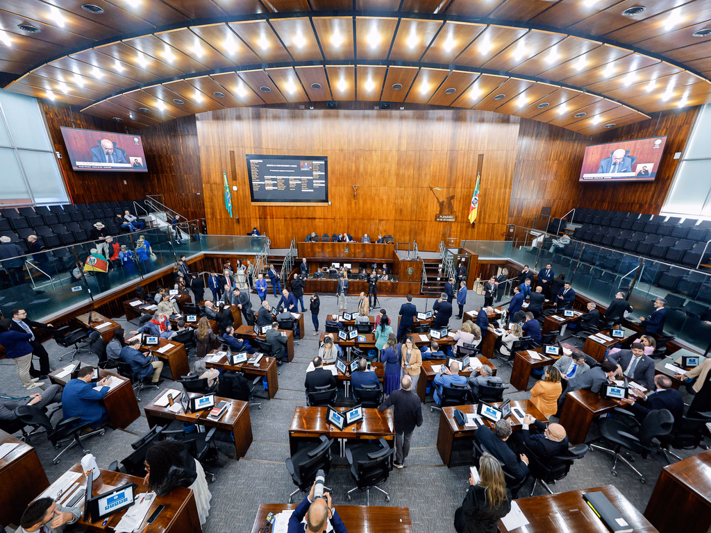 AL aprova projeto que regulamenta caixa único do Estado