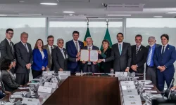 STF confirma suspensão de leis municipais que proíbem linguagem neutra