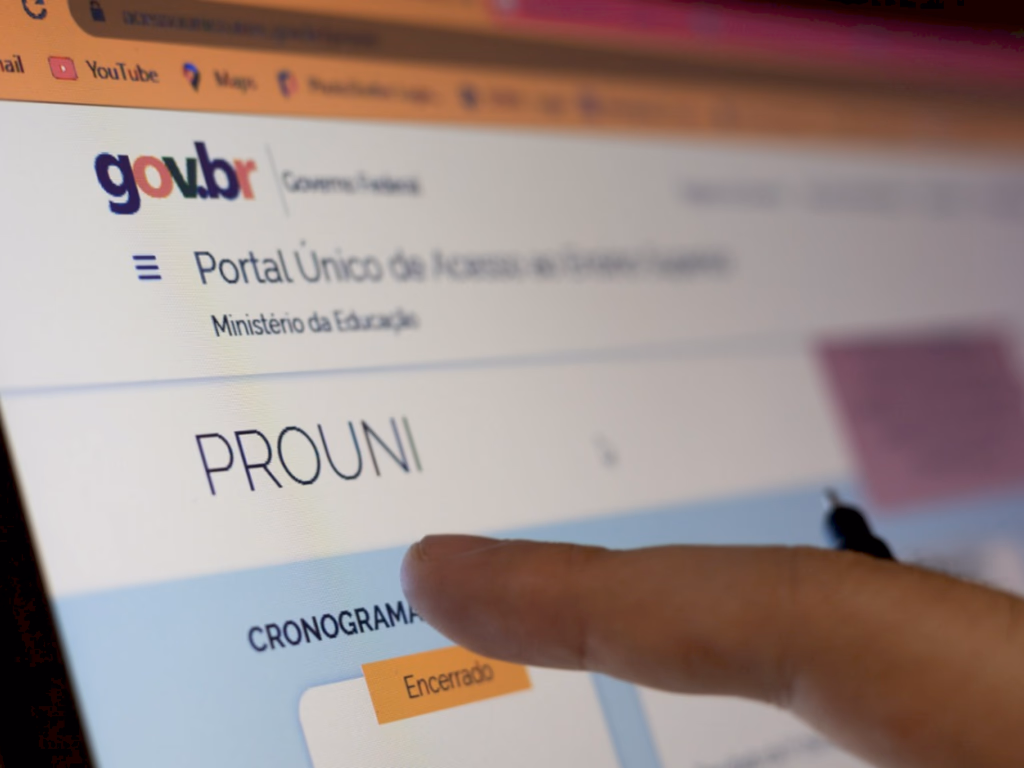 Erro faz MEC ofertar bolsas duplicadas no Prouni