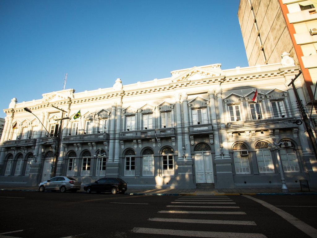 Prefeitura convoca aprovados em seleções para Educação, Saúde e Assistência Social