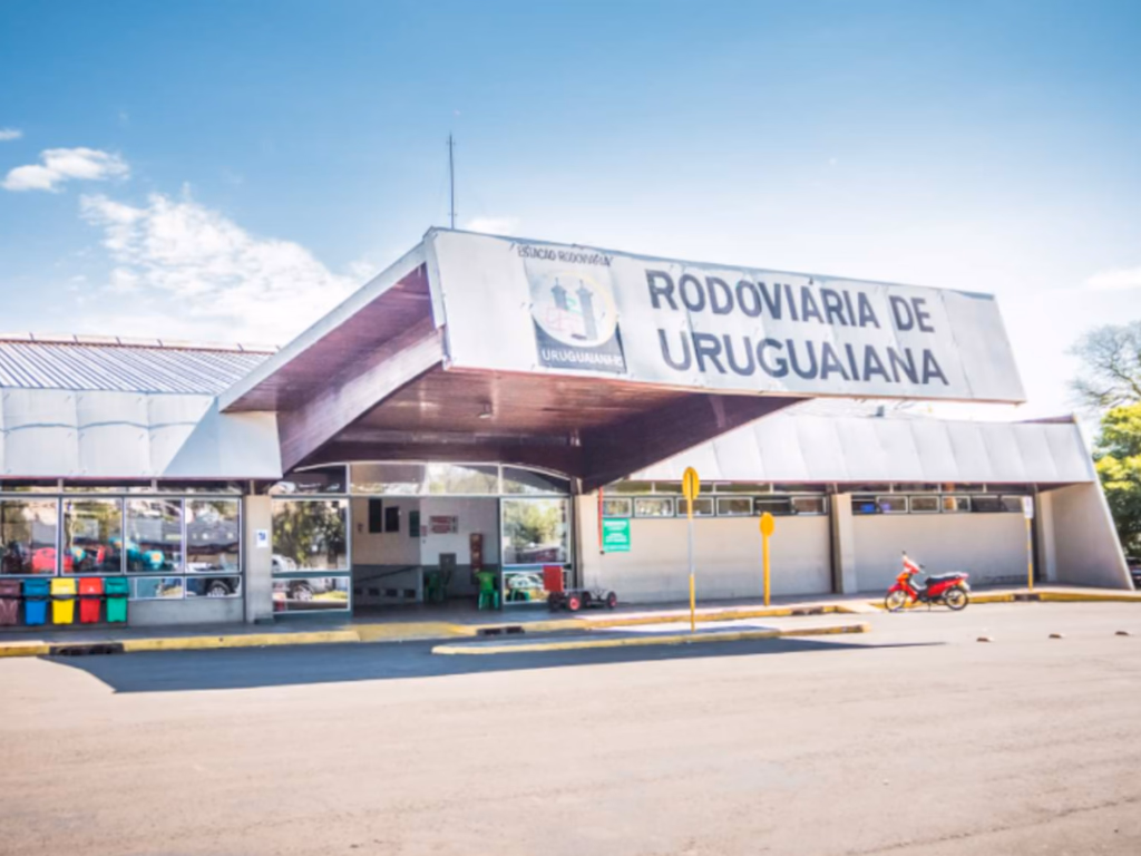 Briga na rodoviária deixa dois internados